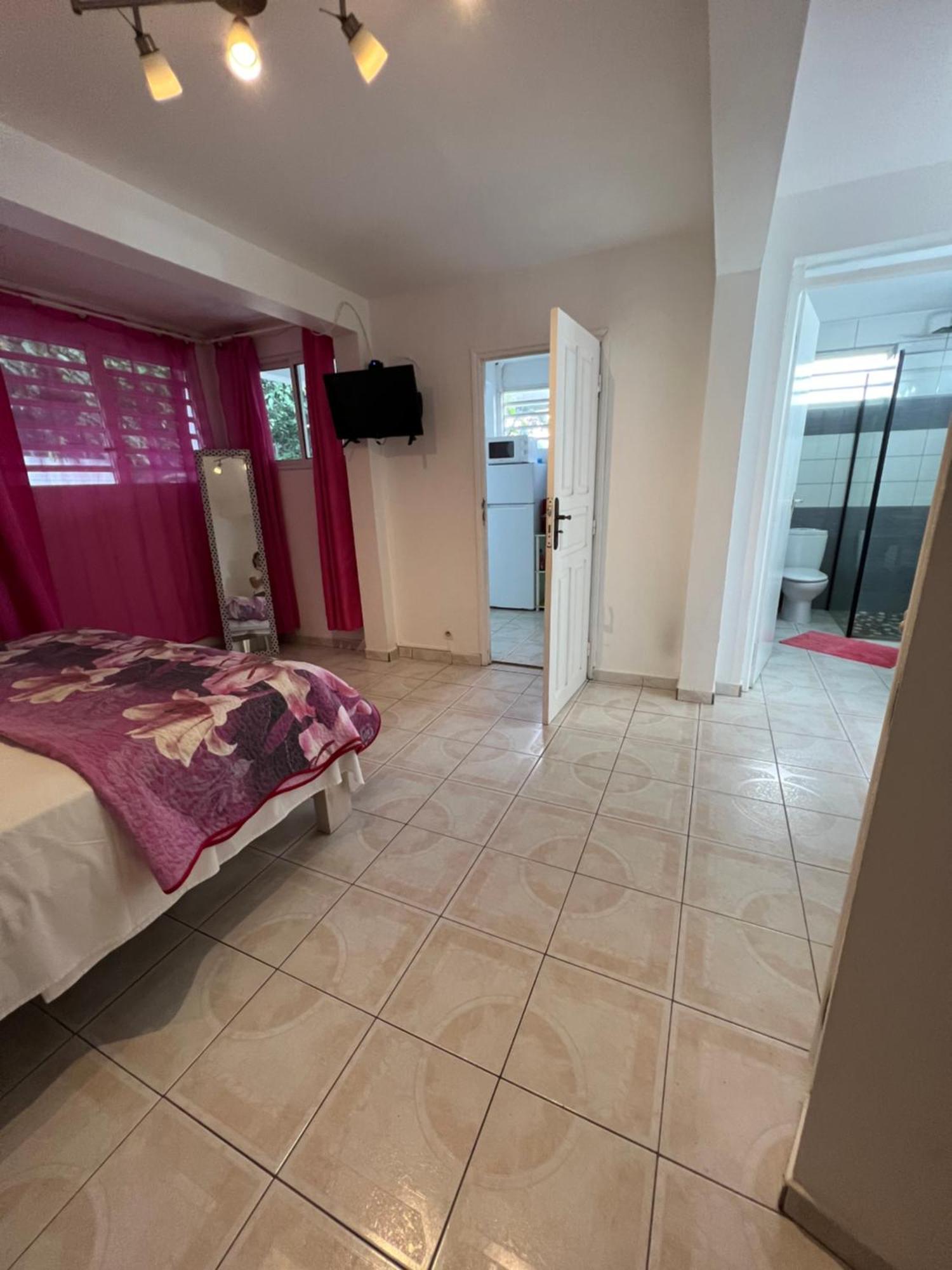 Location Tropical Apartment Сен-Ан Екстериор снимка