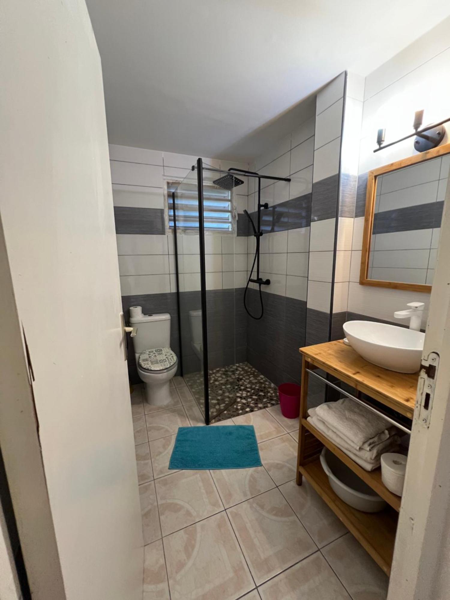 Location Tropical Apartment Сен-Ан Екстериор снимка