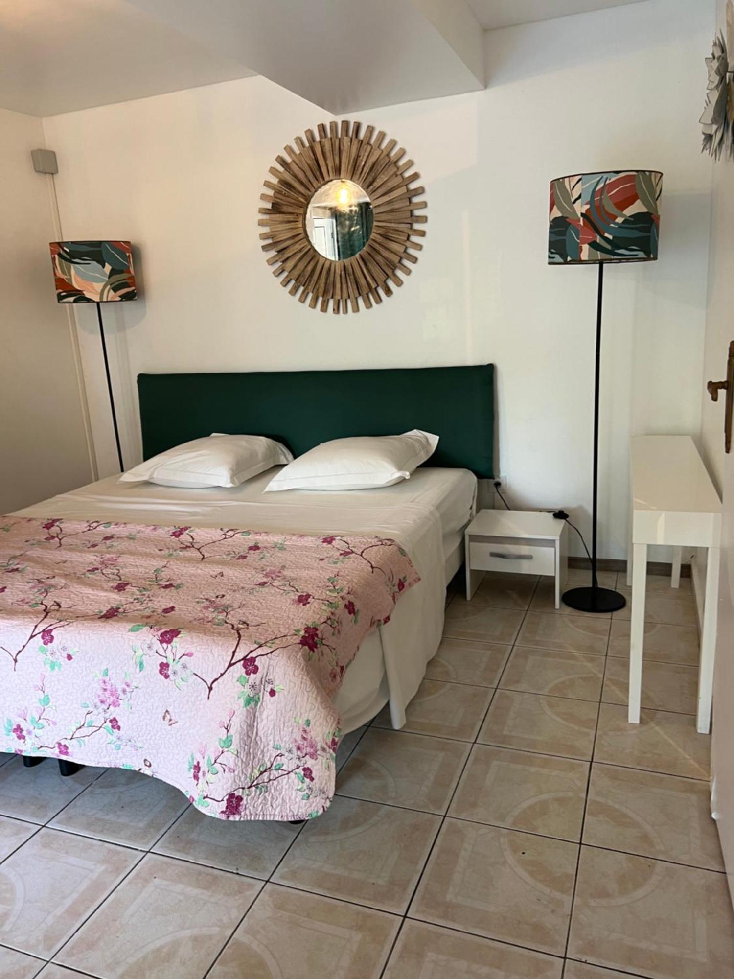 Location Tropical Apartment Сен-Ан Екстериор снимка