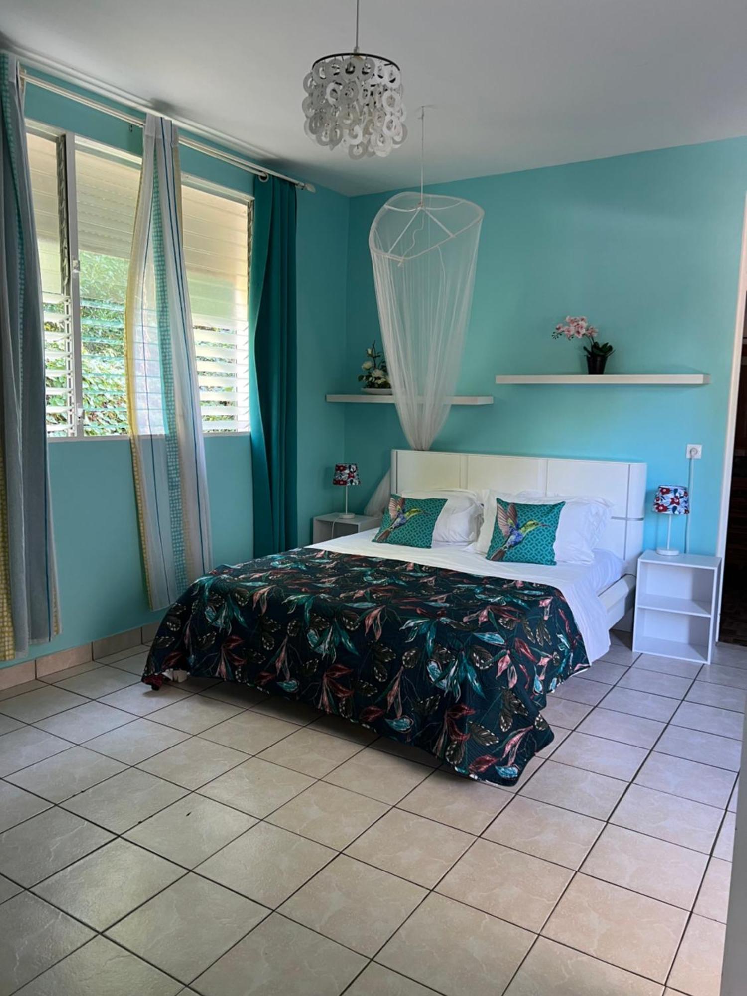 Location Tropical Apartment Сен-Ан Екстериор снимка
